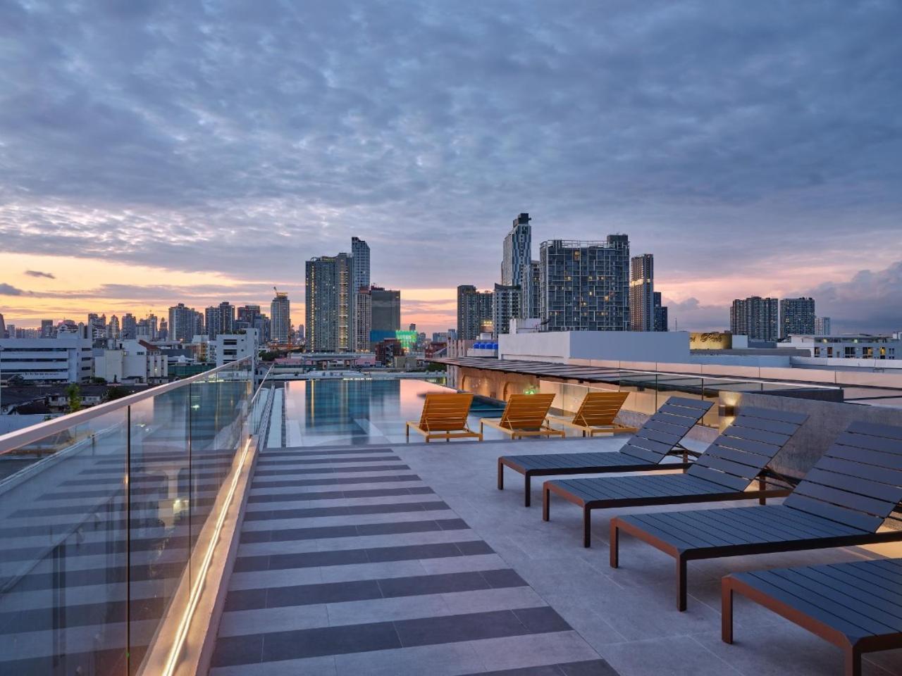 The Quarter Onnut By Uhg Hotel Bangkok Luaran gambar